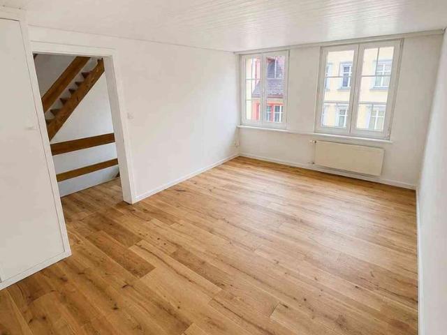 4.5 Zimmer, 135 m², 1. Stock