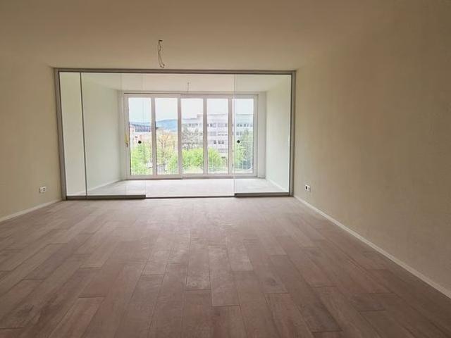 4.5 Zimmer, 135 m², 2. Stock