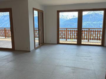 4.5 Zimmer, 136 m², 1. Stock