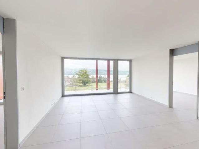 4.5 Zimmer, 136 m², 1. Stock