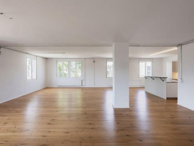 4.5 Zimmer, 206 m², 1. Stock
