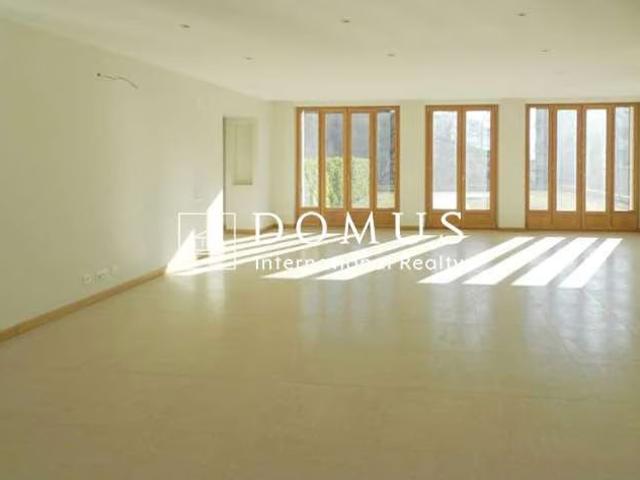 4.5 Zimmer, 210 m²
