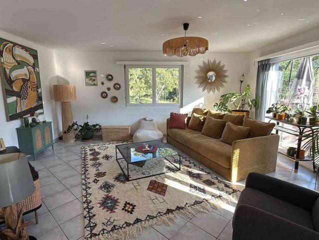 4.5 Zimmer, 225 m²