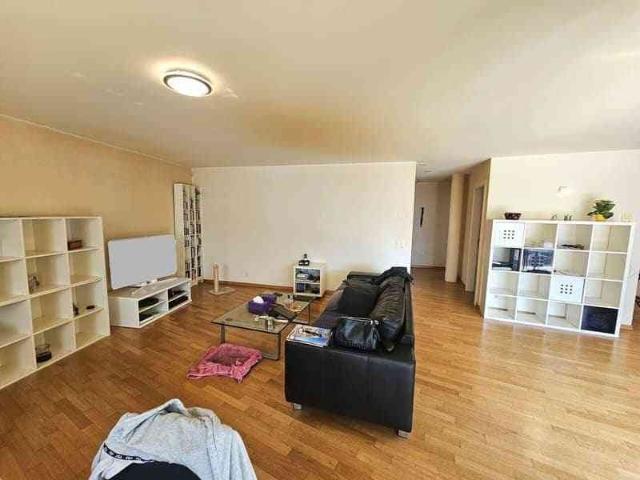 4.5 Zimmer, 74 m², 1. Stock