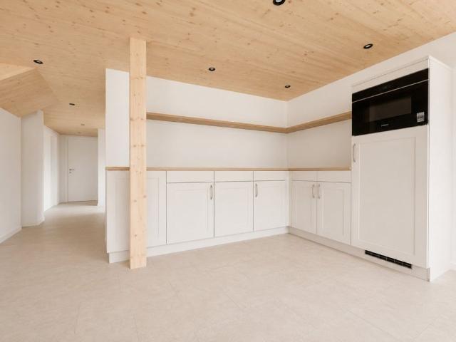 4.5 Zimmer, 85 m², 1. Stock