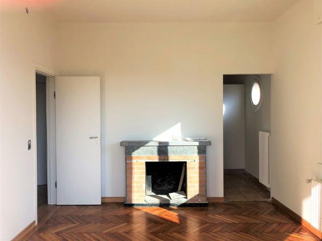 4.5 Zimmer, 85 m², 1. Stock