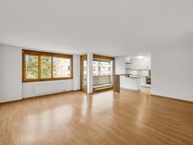 4.5 Zimmer, 94 m², 1. Stock