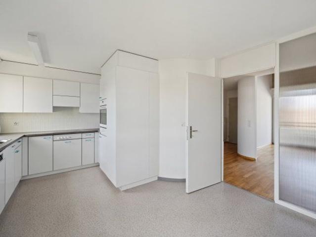 4.5 Zimmer, 94 m², 2. Stock