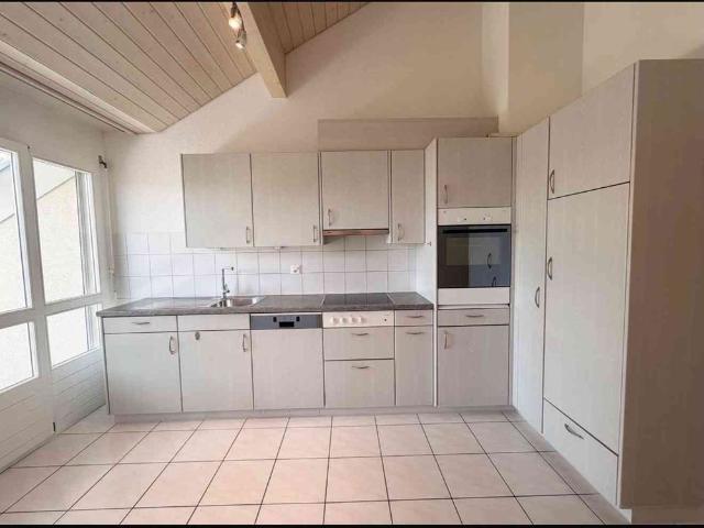 4.5 Zimmer, 96 m², 2. Stock