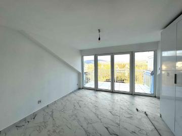 4.5 Zimmer, 97 m², 2. Stock