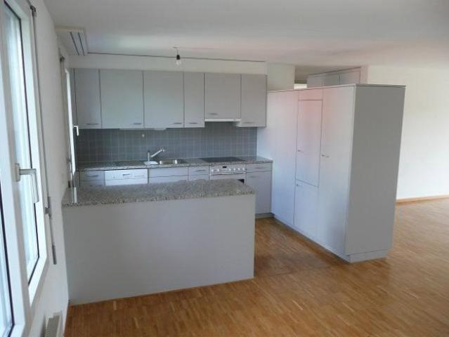 4.5 Zimmer, 98 m², 2. Stock