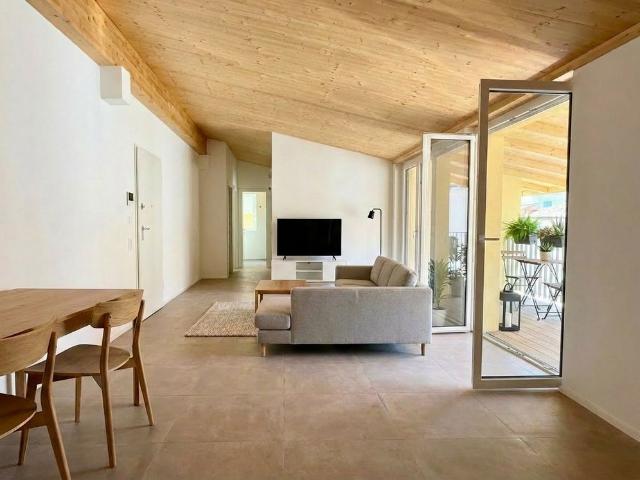 4.5 Zimmer, 98 m², 2. Stock