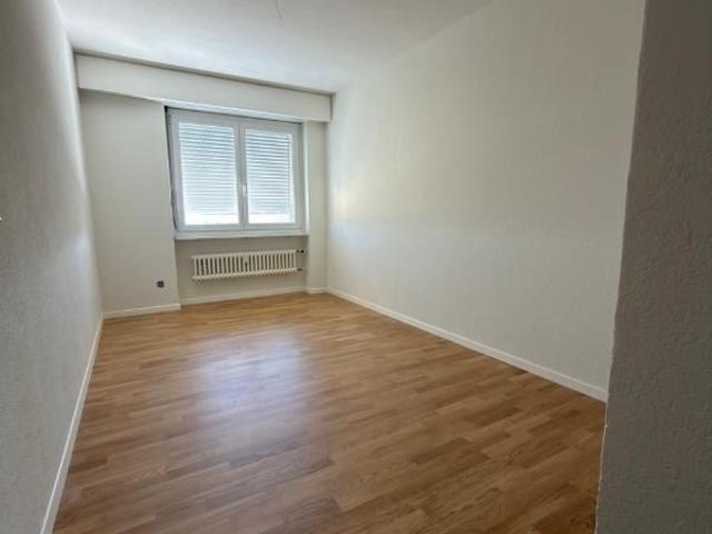 4.5 Zimmer, 98 m², 2. Stock