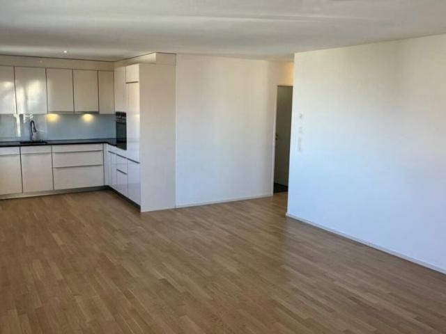 4.5 Zimmer, 90 m², 1. Stock