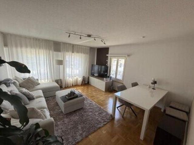 4.5 Zimmer, 90 m², 1. Stock