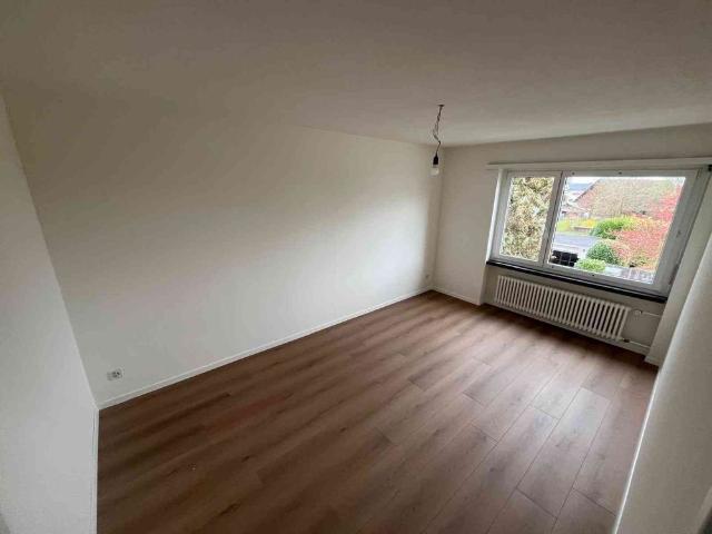 4.5 Zimmer, 90 m², 1. Stock