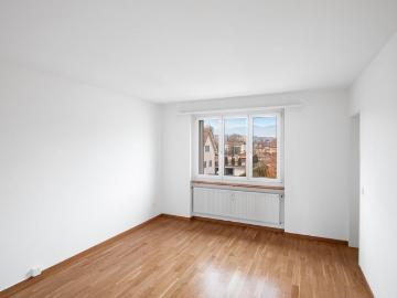 4.5 Zimmer, 90 m², 1. Stock