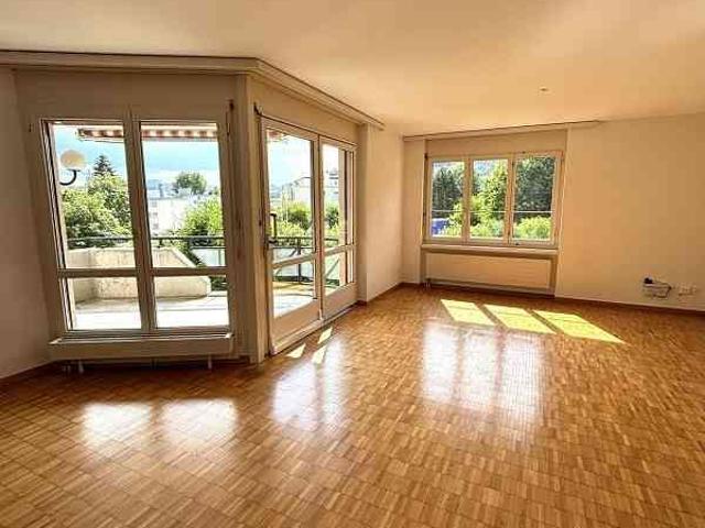 4.5 Zimmer, 90 m², 1. Stock