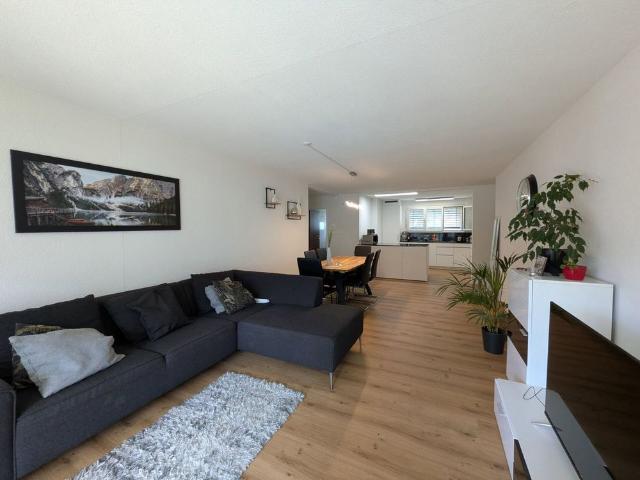 4.5 Zimmer, 90 m², 1. Stock
