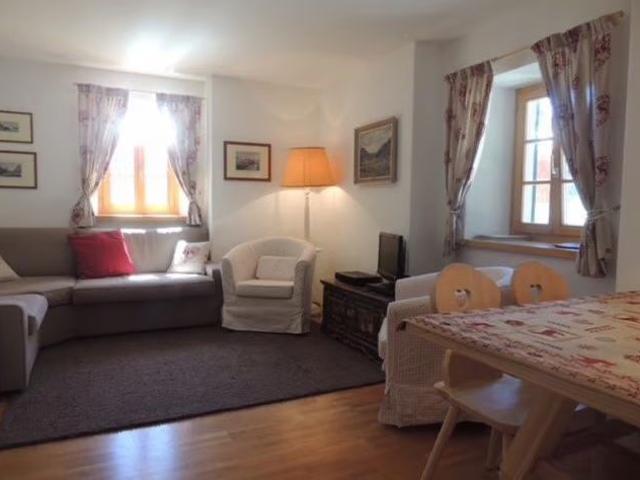 4.5 Zimmer, 90 m², 1. Stock