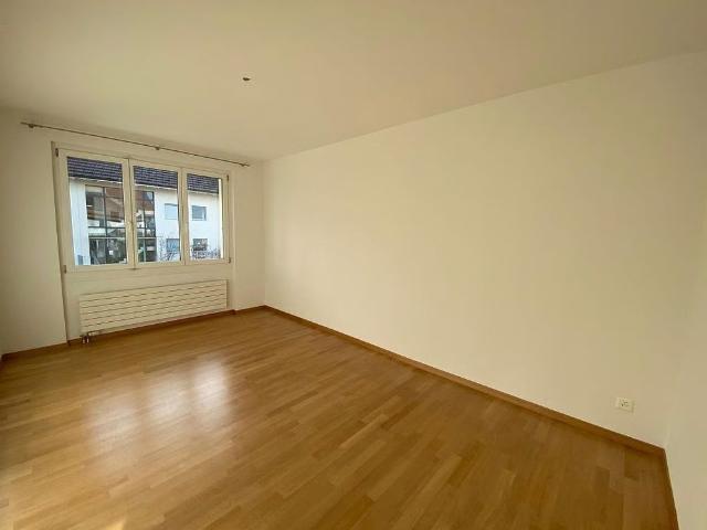 4.5 Zimmer, 90 m², 1. Stock
