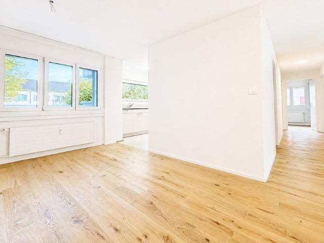 4.5 Zimmer, 90 m², 1. Stock