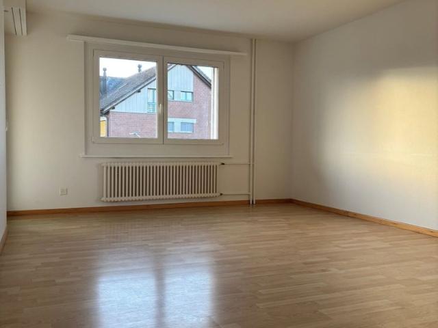 4.5 Zimmer, 90 m², 2. Stock