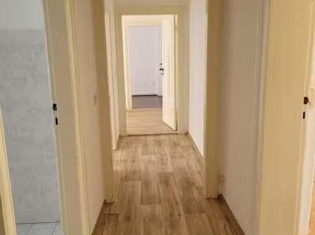 4,5 Zimmer 90 m² 585 € Kaltmiete Wohnungen in Magdeburg