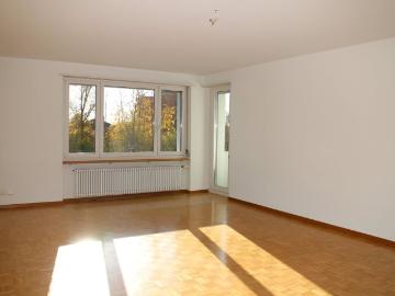 Wohnung mieten in Kloten - Parkplatz