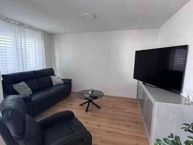 4.5 Zimmer, 92 m², 1. Stock