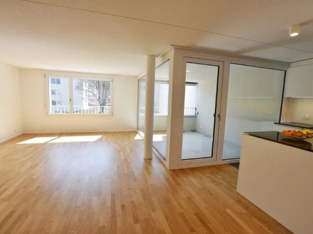 4.5 Zimmer, 92 m², 1. Stock