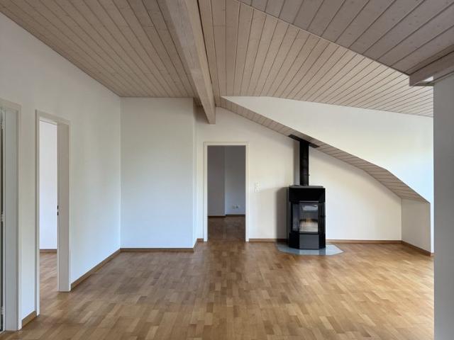 4.5 Zimmerwohnung mit durchdachtem Grundriss an zentraler Lage in Stäfa
