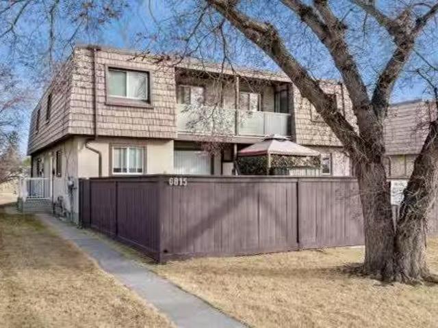 4 6815 Centre Street Nw, Calgary, AB, T2K 0V3 house for sal.