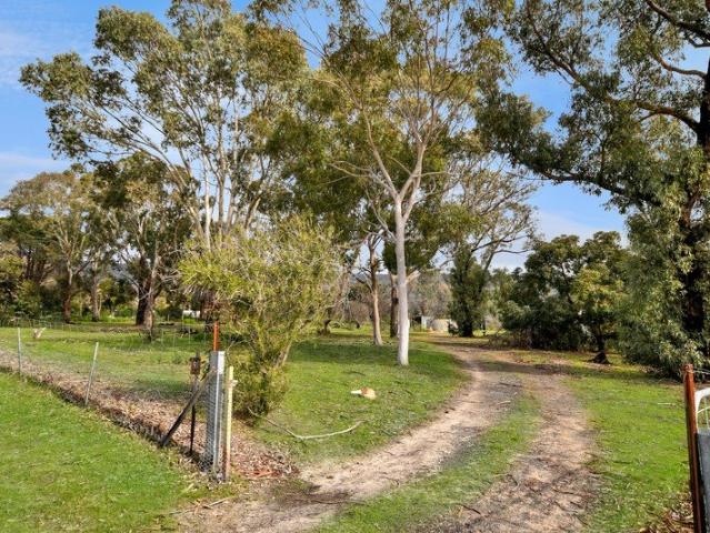 4.6 Acres in Beautiful Pomonal Build Your Country Dream
