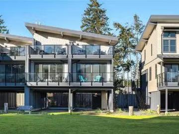 4 9022 Clarkson Ave, Black Creek, BC, V9J 1B2 house for sale.