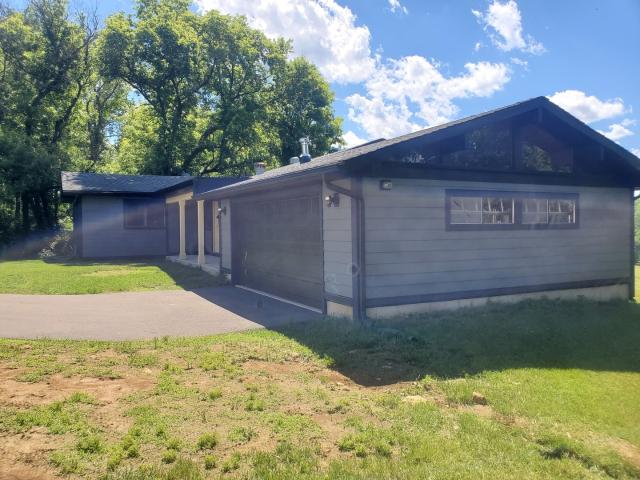4A94 Springfield Drive