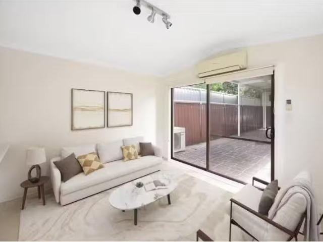 4A Anderson Avenue, LIVERPOOL Apartment for rent Listed by Ch.