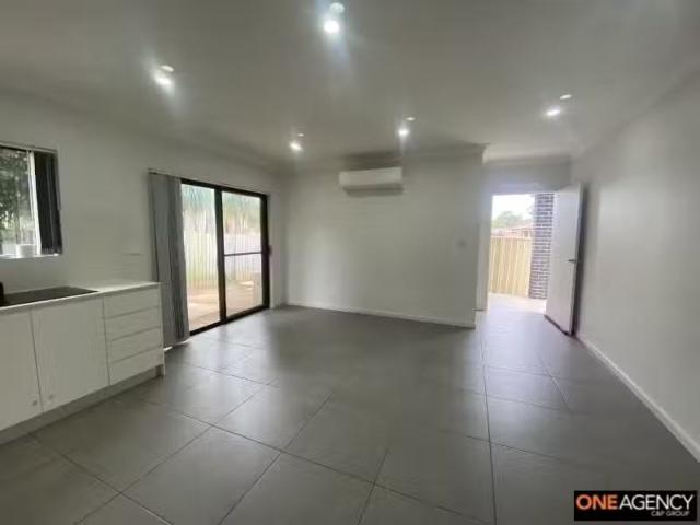 4A Coleville Place, ROSEMEADOW Apartment for rent Listed by O.