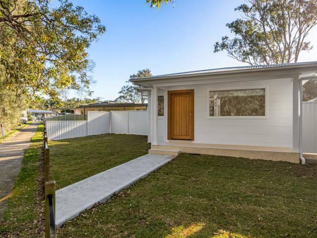 4a Hobson Avenue, Charmhaven, NSW, 2263