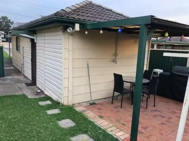 4a LEONARD STREET, GREYSTANES House for rent Listed by Anna G.