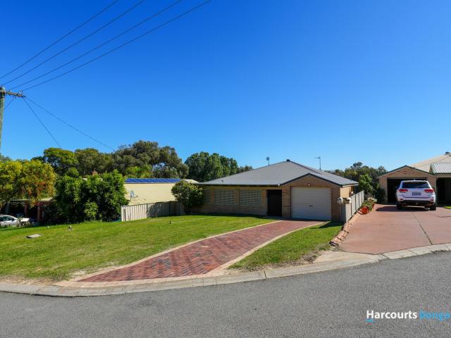 4A McNaboe Court, PORT DENISON, WA 6525