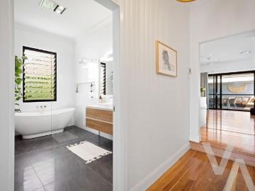 Merewether, Newcastle - Garden, Air conditioning