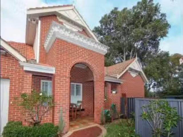 4A Nelson Rd, Camberwell VIC 3124 Townhouse For Lease