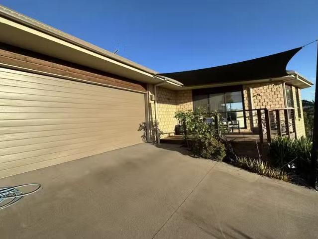 4A Orchna Street, BURLEIGH HEADS, QLD 4220 House for Rent