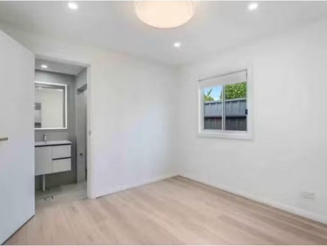 4b Moorebank Avenue, Moorebank Apartment for rent Listed by T.