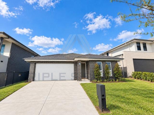 4BED + STUDY Family Home for Rent in Menangle Park