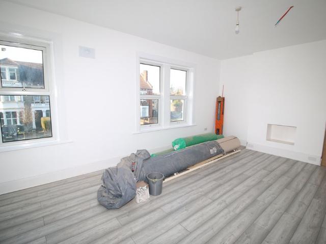 4beds Flat