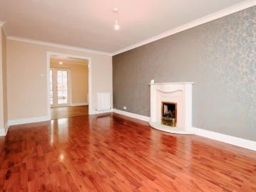 4Bedrooms, 3Bathrooms