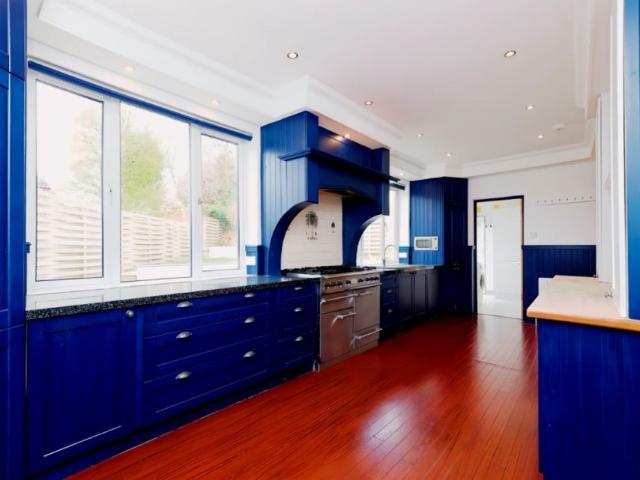 4Bedrooms, 5Bathrooms