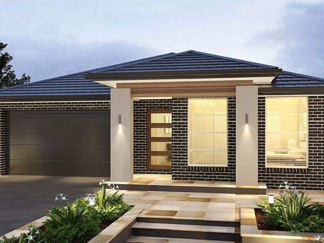 4BR + 2 LIVING SPACES IN LEPPINGTON